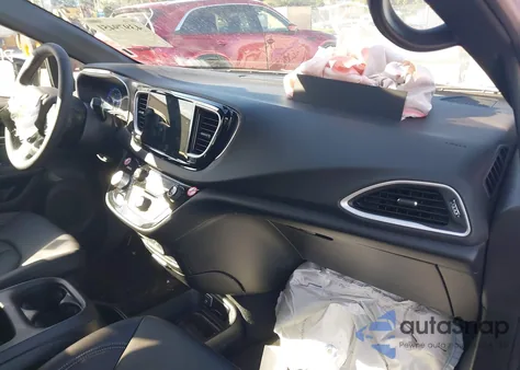 2026 Chrysler Pacifica Select z USA, uszkodzony, nr VIN 2C4RC1BG6TR196955